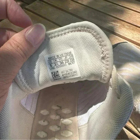 Adidas NMD R2 Women’s Shoes Running Shoes Sneakers Beige Peach‎ Size 5 - Picture 4 of 7